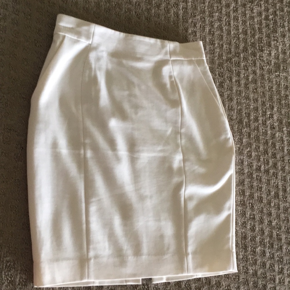 H&M Cream Pencil Skirt Work Business never worn
